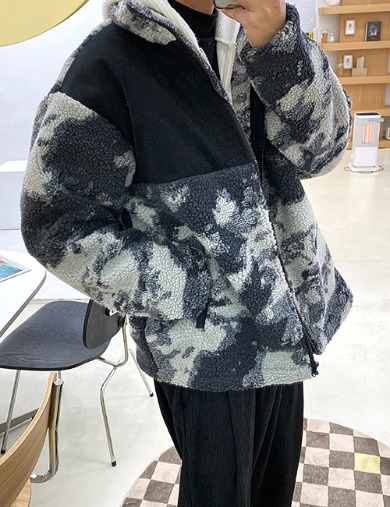 하이포 카모 양털 자켓